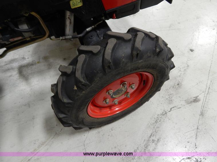 image for item AO9183 2008 Changfa/Apollo A2800 MFWD tractor