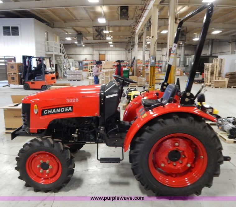 image for item AO9239 2012 Changfa 3028 MFWD tractor