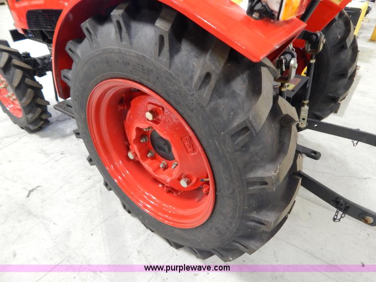 image for item AO9239 2012 Changfa 3028 MFWD tractor