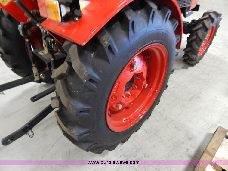 image for item AO9239 2012 Changfa 3028 MFWD tractor