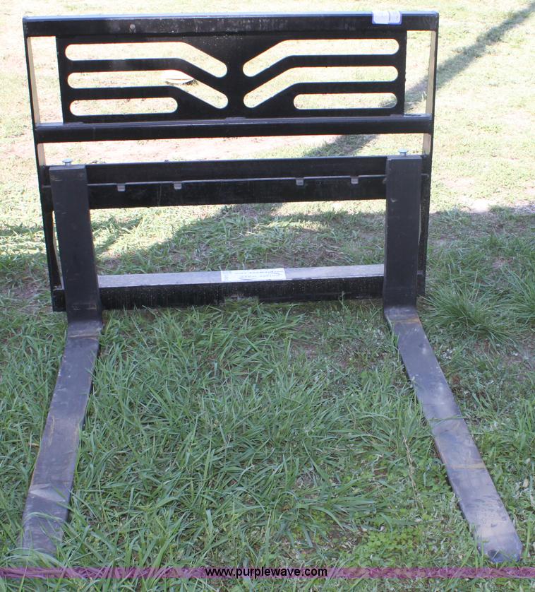 image for item C1696 Wildkat 48" skid steer pallet forks