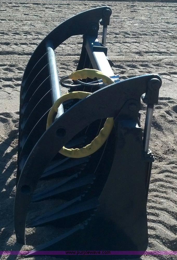 image for item C1701 64" E-series root rake grapple