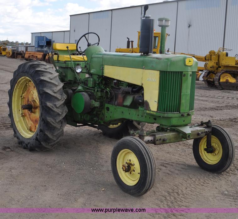image for item G6195 1960 John Deere 730 tractor