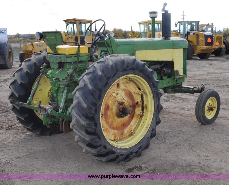 image for item G6195 1960 John Deere 730 tractor