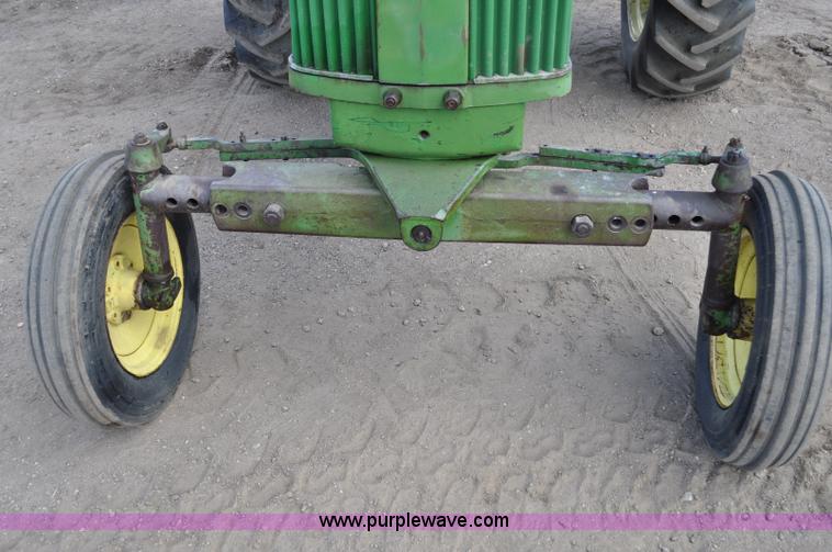 image for item G6195 1960 John Deere 730 tractor
