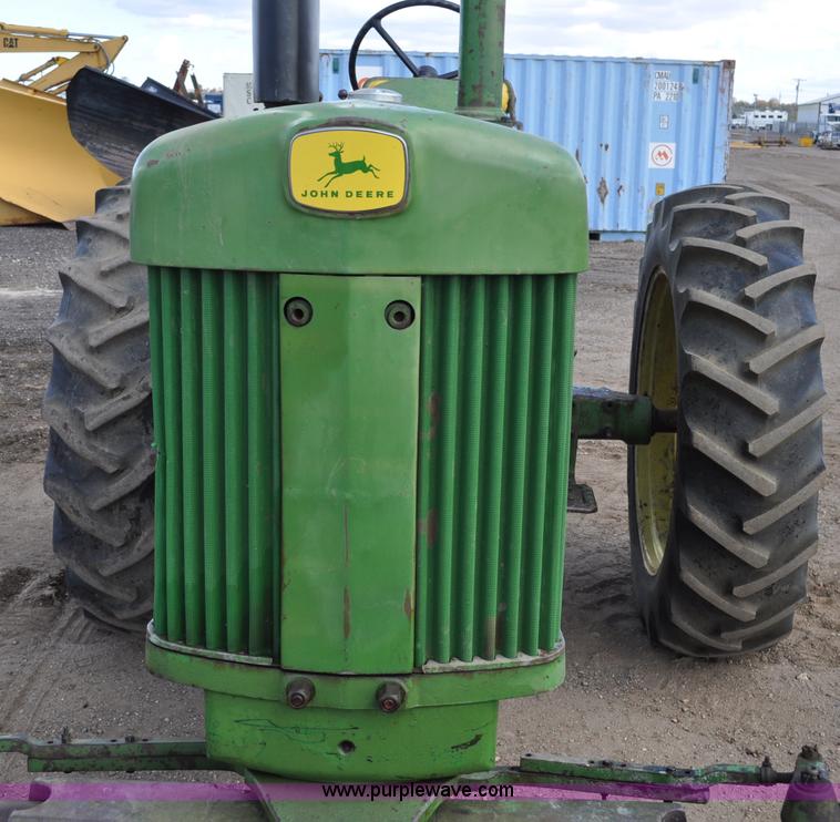 image for item G6195 1960 John Deere 730 tractor