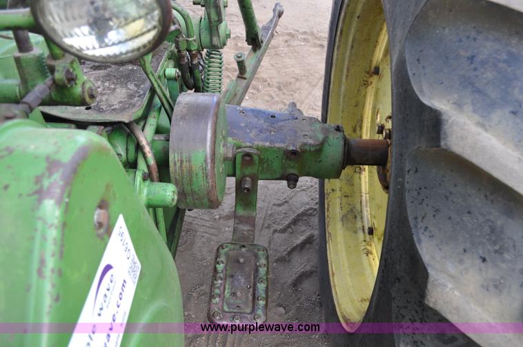 image for item G6195 1960 John Deere 730 tractor