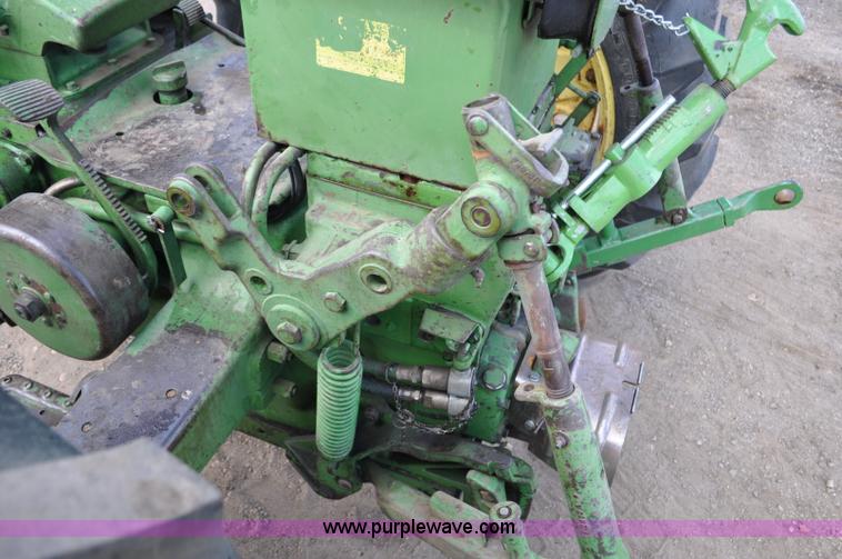 image for item G6195 1960 John Deere 730 tractor