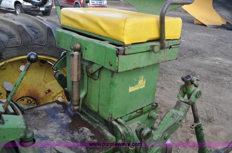 image for item G6195 1960 John Deere 730 tractor