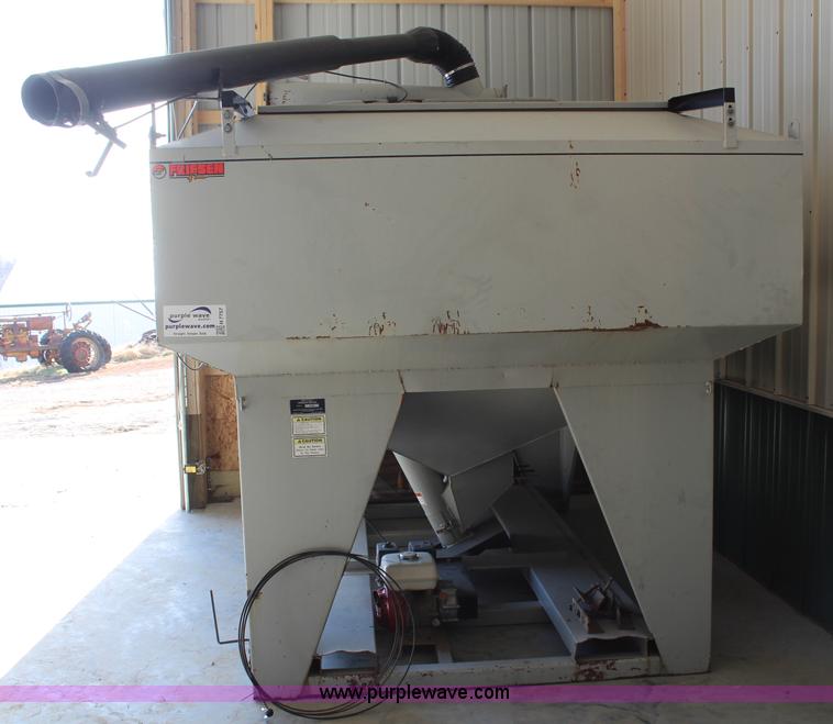 image for item H7757 Friesen 220 seed tender