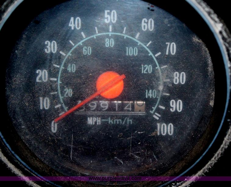 image for item H7805 1979 GMC 7000 spreader truck