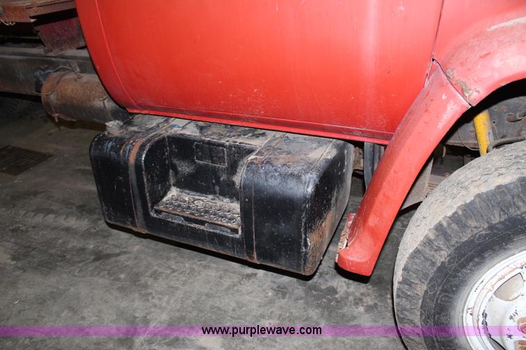 image for item H7805 1979 GMC 7000 spreader truck