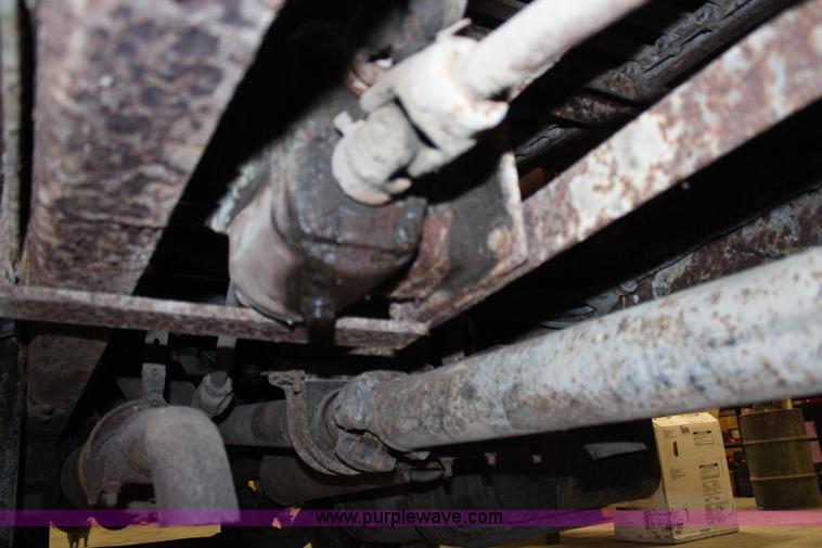 image for item H7805 1979 GMC 7000 spreader truck