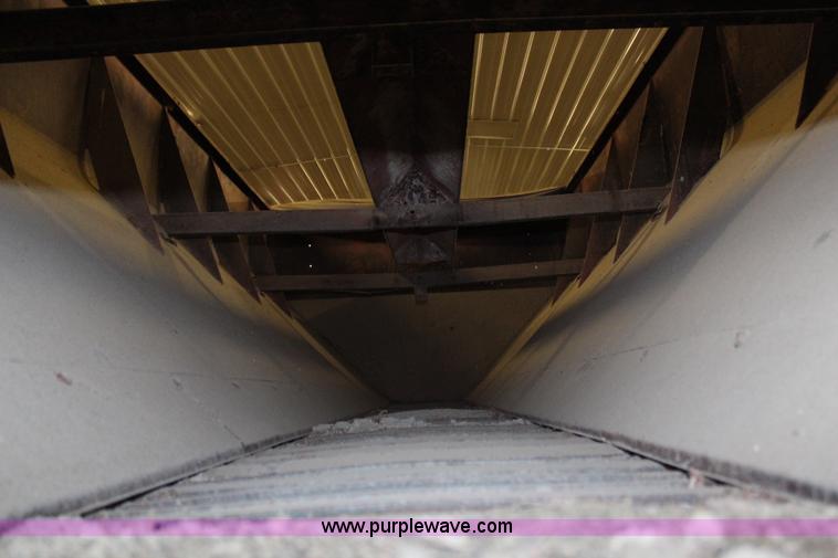 image for item H7805 1979 GMC 7000 spreader truck