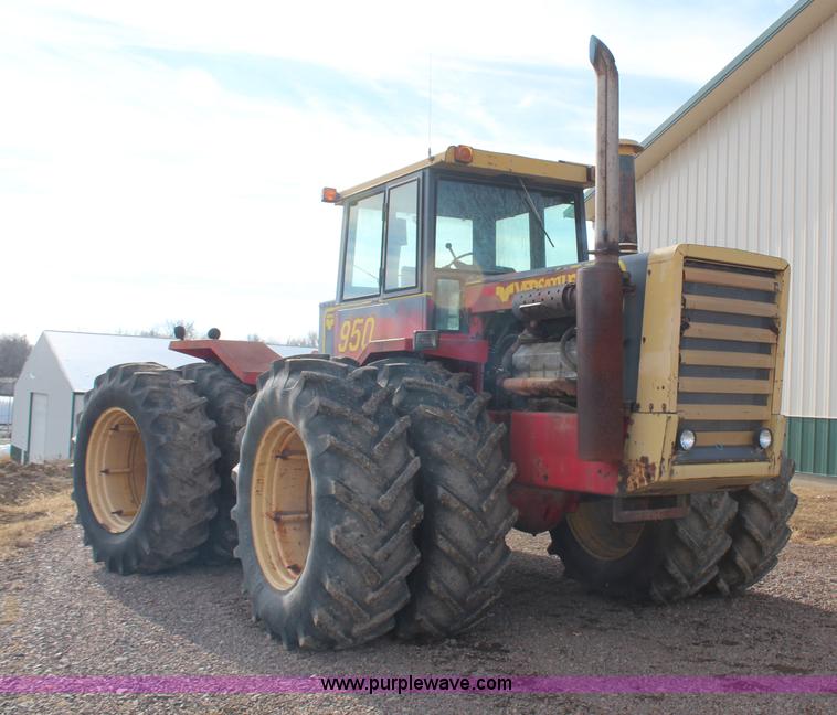 image for item H7808 1980 Versatile 950 Series 2 4WD tractor
