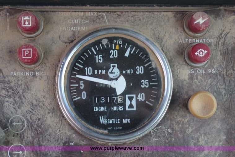 image for item H7808 1980 Versatile 950 Series 2 4WD tractor