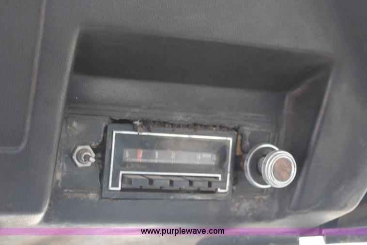 image for item H7808 1980 Versatile 950 Series 2 4WD tractor