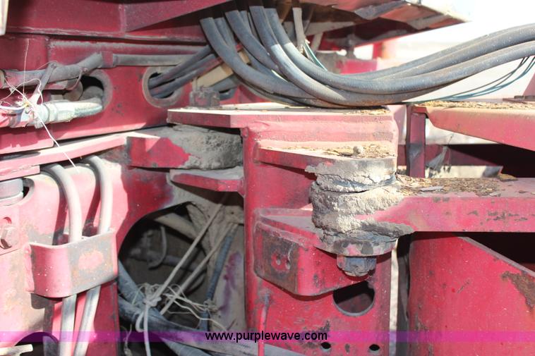 image for item H7808 1980 Versatile 950 Series 2 4WD tractor