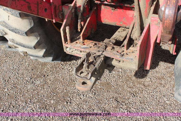 image for item H7808 1980 Versatile 950 Series 2 4WD tractor