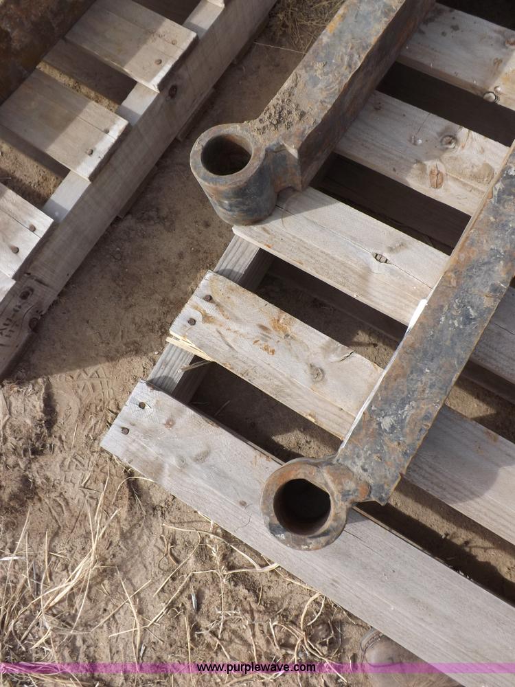 image for item I9213 (4) forklift forks