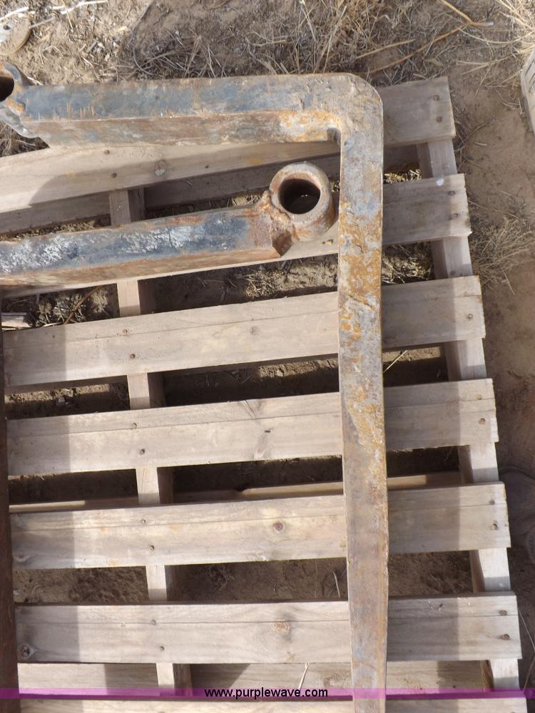 image for item I9213 (4) forklift forks