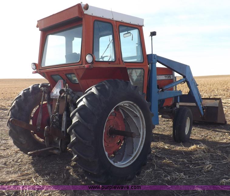 image for item I9216 1973 Massey-Ferguson 1135 tractor