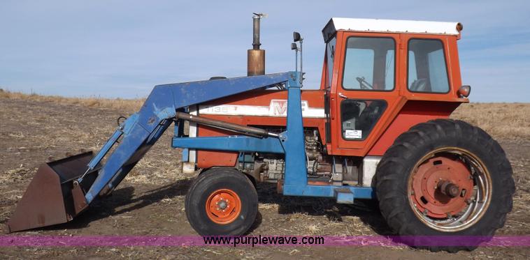 image for item I9216 1973 Massey-Ferguson 1135 tractor