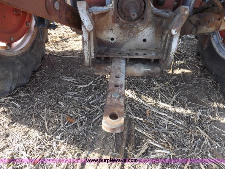 image for item I9216 1973 Massey-Ferguson 1135 tractor