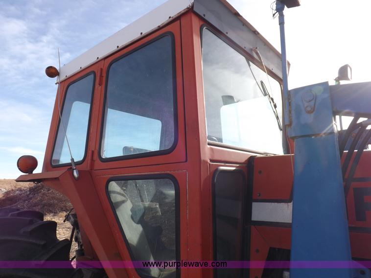 image for item I9216 1973 Massey-Ferguson 1135 tractor