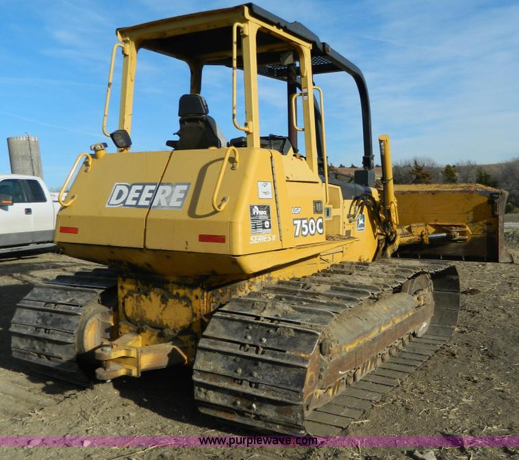 image for item AD9905 2000 John Deere 750C LGP Series II dozer