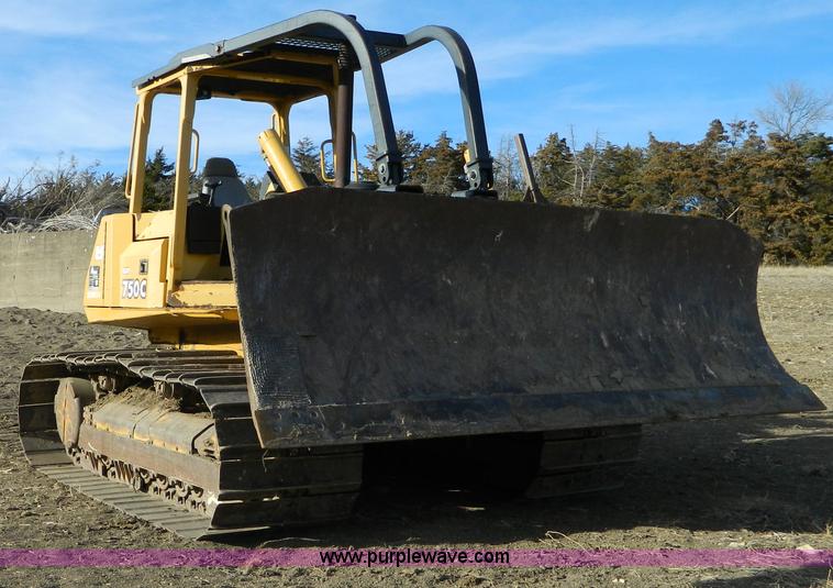 image for item AD9905 2000 John Deere 750C LGP Series II dozer