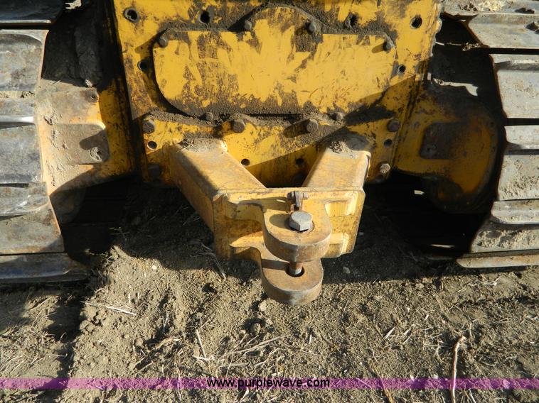 image for item AD9905 2000 John Deere 750C LGP Series II dozer