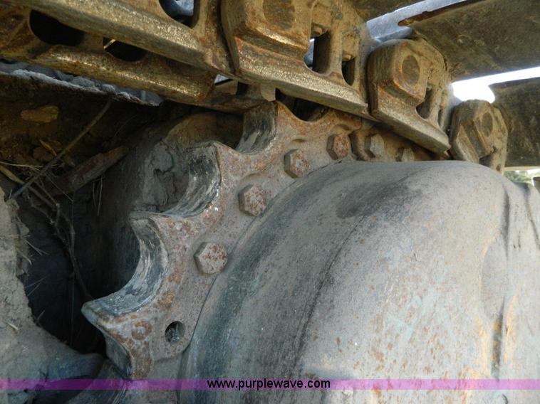 image for item AD9905 2000 John Deere 750C LGP Series II dozer