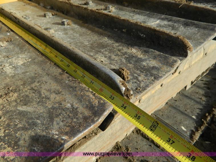 image for item AD9905 2000 John Deere 750C LGP Series II dozer