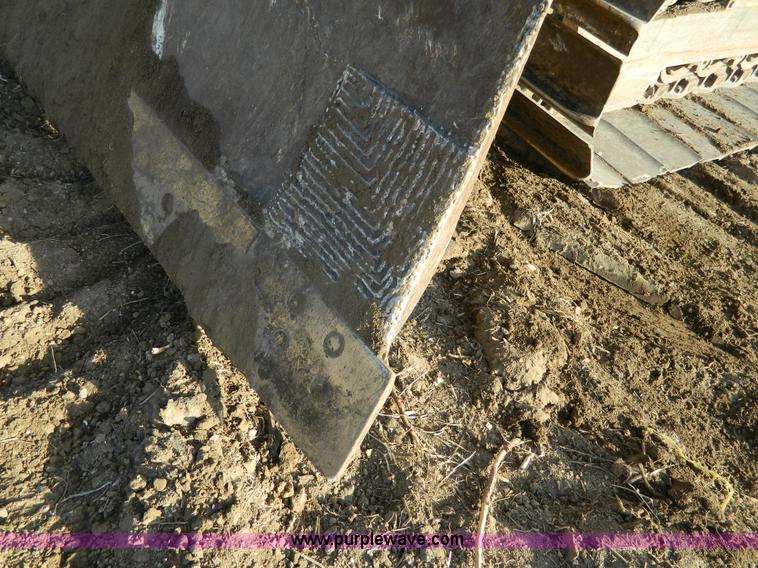 image for item AD9905 2000 John Deere 750C LGP Series II dozer