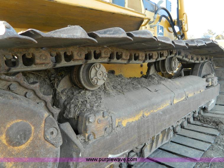 image for item AD9905 2000 John Deere 750C LGP Series II dozer