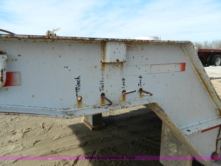 image for item AD9915 1975 Muv-All 45-34A trailer