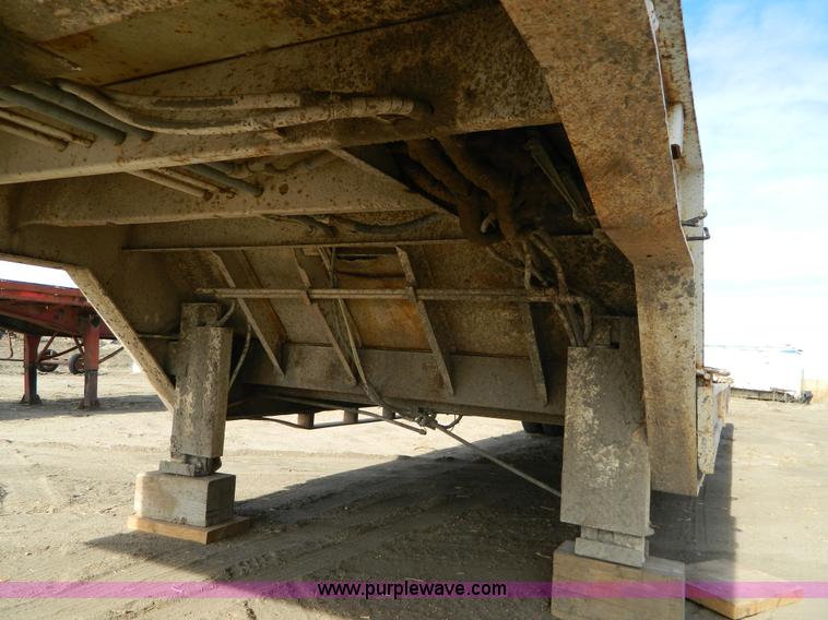 image for item AD9915 1975 Muv-All 45-34A trailer