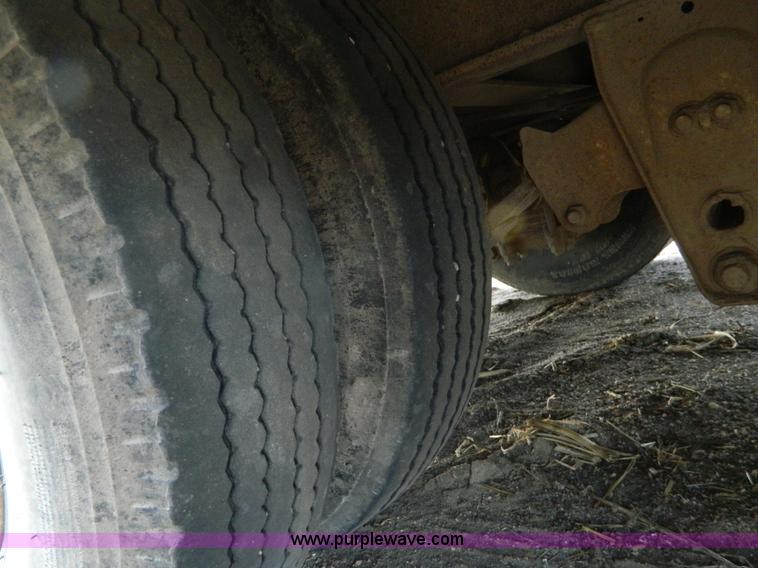 image for item AD9915 1975 Muv-All 45-34A trailer