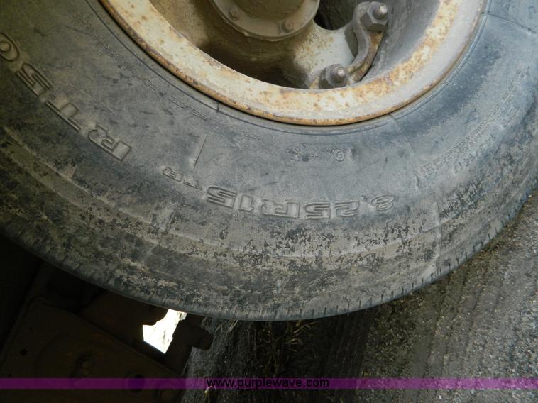 image for item AD9915 1975 Muv-All 45-34A trailer