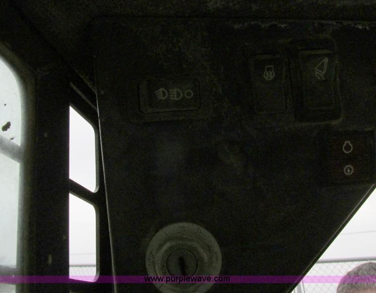 image for item F5489 1996 Bobcat 863 skid steer