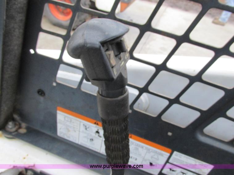 image for item F5490 2002 Bobcat 863 skid steer