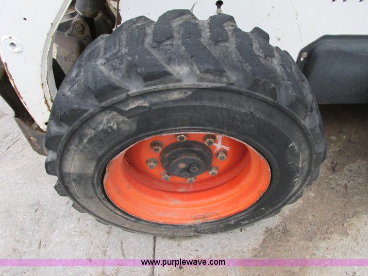 image for item F5490 2002 Bobcat 863 skid steer
