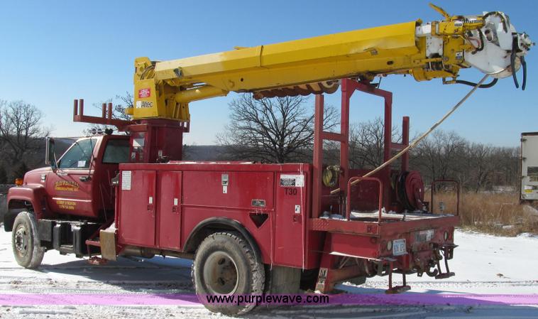 image for item G2216 1997 GMC C7500 digger derrick truck