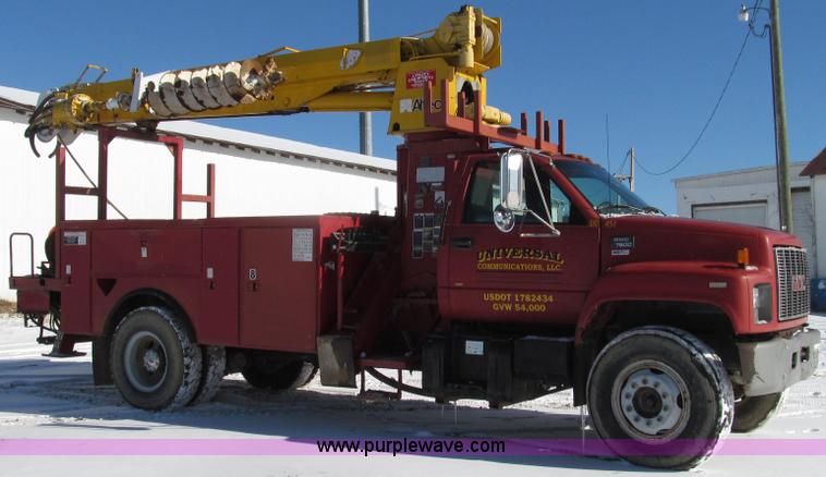 image for item G2216 1997 GMC C7500 digger derrick truck