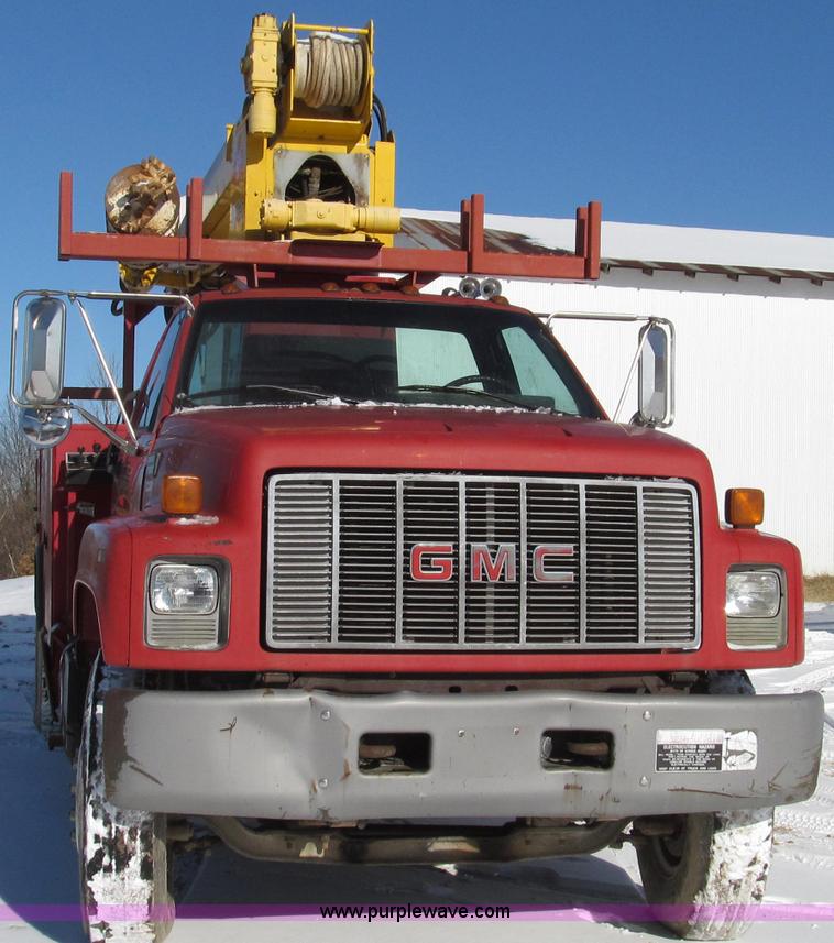 image for item G2216 1997 GMC C7500 digger derrick truck