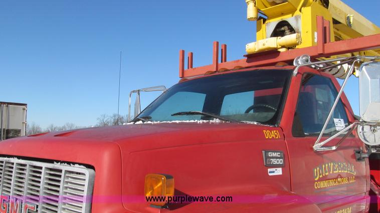 image for item G2216 1997 GMC C7500 digger derrick truck