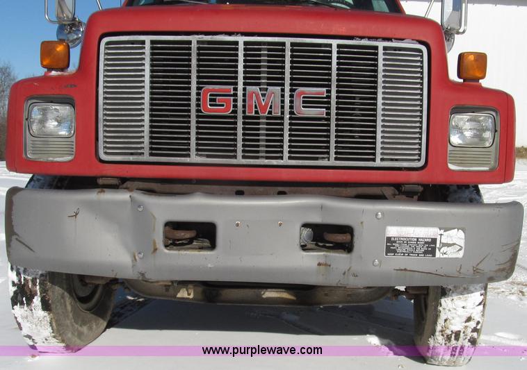 image for item G2216 1997 GMC C7500 digger derrick truck