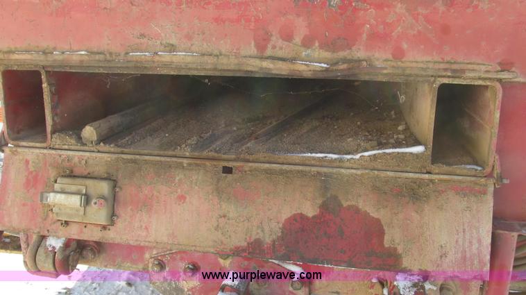 image for item G2216 1997 GMC C7500 digger derrick truck