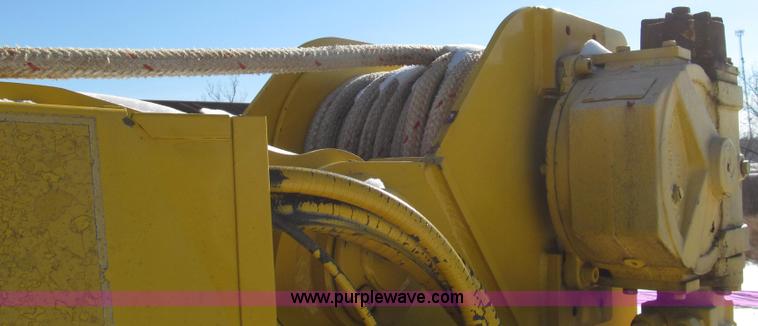 image for item G2216 1997 GMC C7500 digger derrick truck